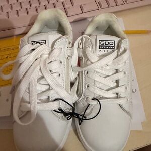 Kids White Sneakers GDO (Giardino D'Oro) brand shoes size 28 kids shoes